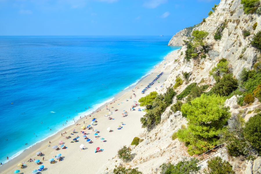Καιρός: Ξεκινάει ο καύσωνας - Στους 39 βαθμούς ο υδράργυρος σήμερα