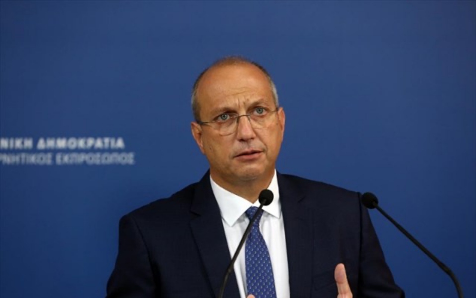 Οικονόμου: Στην ίδια γραμμή με την κυβέρνηση ο Κώστας Καραμανλής για τις παρακολουθήσεις