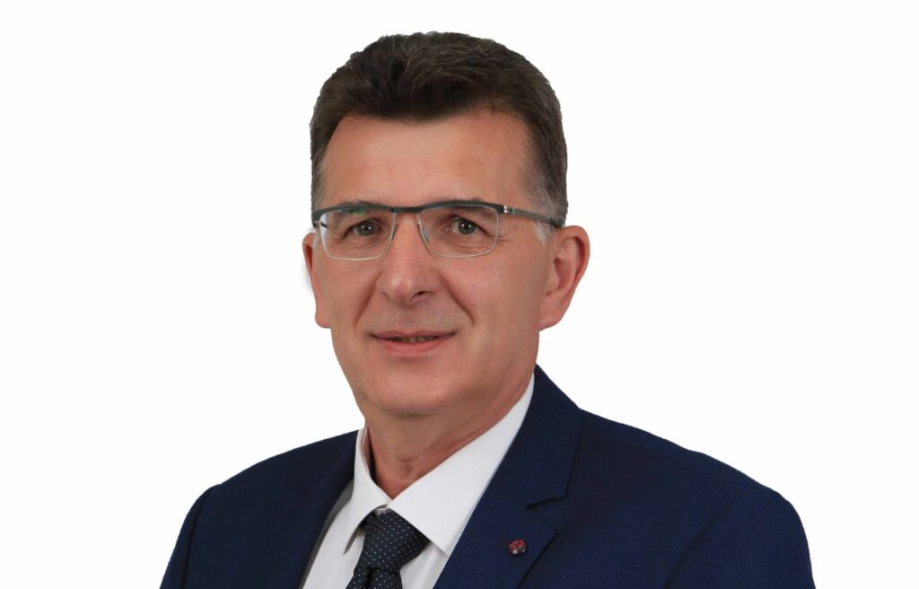 Επίθεση της ΝΔ στο ΠΑΣΟΚ: Είναι ντροπή Έλληνας βουλευτής να αποκαλεί τη μειονότητα «τουρκική»