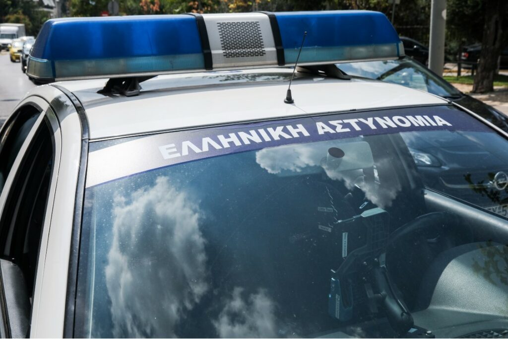 Θεσσαλονίκη: Σύλληψη διεθνώς διωκόμενης 26άχρονης γυναίκας στο κέντρο της πόλης