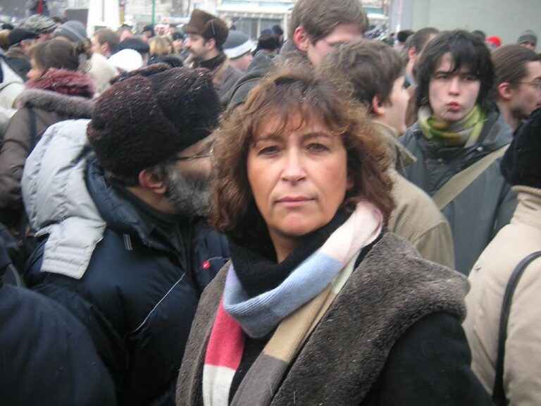 Έφυγε από την Ρωσία η γνωστή δημοσιογράφος Γιεβγκενία Αλμπάτς