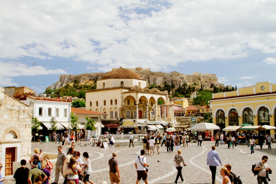 Κορωνοϊός: Πόσα κρούσματα καταγράφηκαν μέσα στο καλοκαίρι