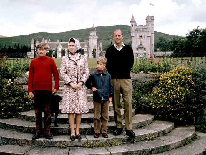 Κάστρο Balmoral: To αγαπημένο σπίτι της βασίλισσας Ελισάβετ που άνηκε στην οικογένεια της