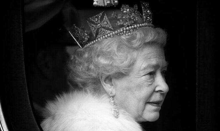 Βασίλισσα Ελισάβετ: 14 πράγματα που δεν έκανε ποτέ στην ζωή της