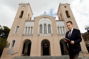 Σφοδρή επίθεση βουλευτή της Ν.Δ. κατά του Στέλιου Πέτσα στην ολομέλεια της Βουλής!