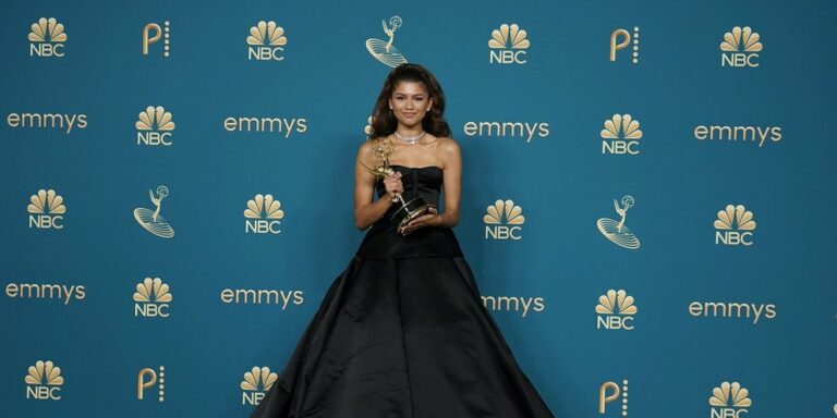 Emmy Awards 2022: Οι παρουσιες στο κόκκινο χαλί, η θεά Zendaya κέρδισε και πάλι τις εντυπώσεις