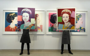 Βασίλισσα Ελισάβετ: Τα μοναδικά της πορτραίτα- Από τον Andy Warhol μέχρι την Annie Leibovitz