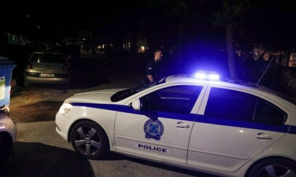 Ιεράπετρα: Τον μαχαίρωσε πισώπλατα δύο φορές για τα μάτια μιας γυναίκας - Ανθρωποκυνηγητό για τη σύλληψη του δράστη