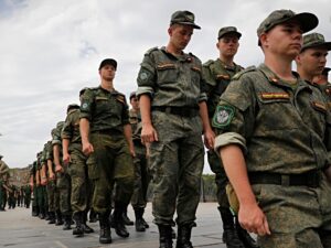 Η Μόσχα στρατολογεί εθελοντές για τΗ Μόσχα στρατολογεί εθελοντές για τον πόλεμο στην Ουκρανία, προσφέρει μηνιαίο μισθό 3.000€ον πόλεμο στην Ουκρανία, προσφέρει μηνιαίο μισθό 3.000€