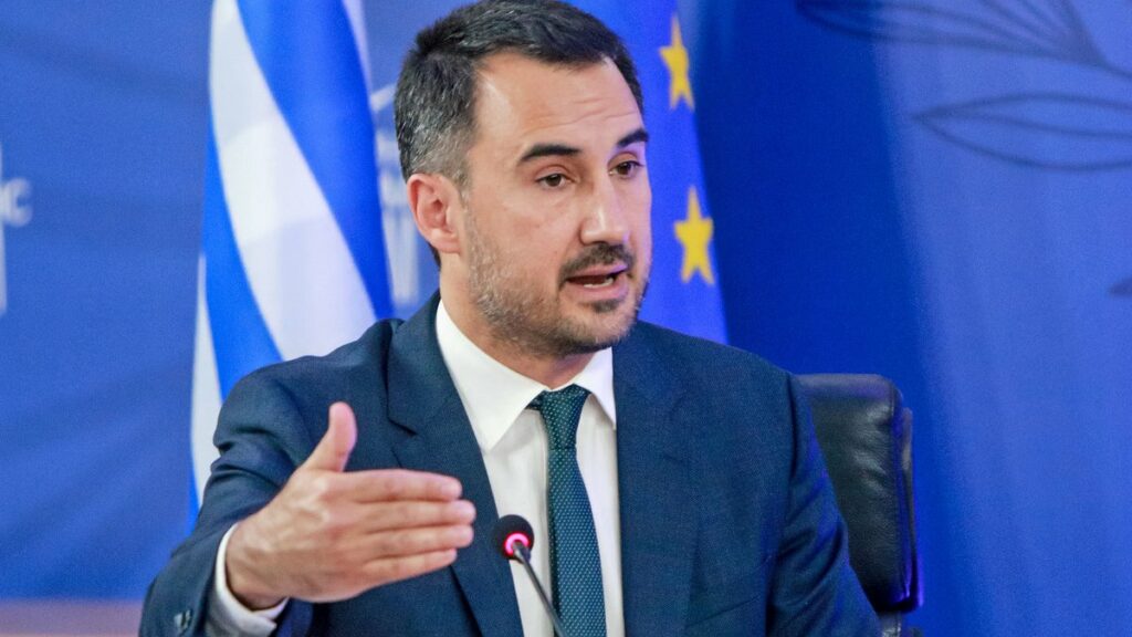 Αλέξης Χαρίτσης – Στηρίζει την Έφη Αχτσιόγλου: Η υποψηφιότητά της εκφράζει τη βούληση για ουσιαστική επανίδρυση του χώρου μας