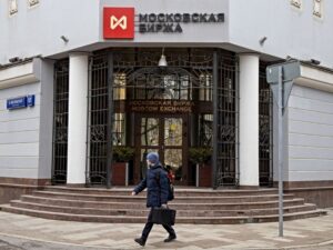 Ρωσία: Η ανακοίνωση για τα δημοψηφίσματα «βύθισε» το χρηματιστήριο