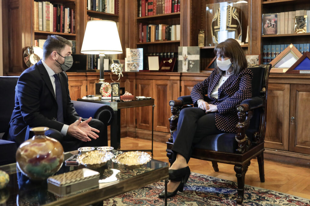 Ανδρουλάκης: «Δεν έχουν συνωμοτήσει οι πλανήτες εις βάρος μου, αλλά ένας παρακρατικός μηχανισμός »