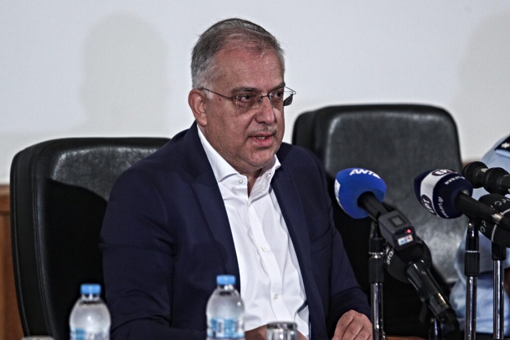 Τάκης Θεοδωρικάκος.