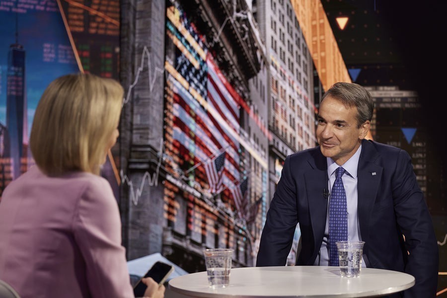 Μητσοτάκης στο Bloomberg: Απαράδεκτη η αμφισβήτηση κυριαρχίας από την Τουρκία