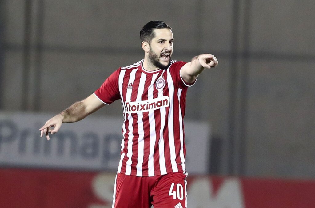 Ολυμπιακός: Τέλος ο Κώστας Μανωλάς- Θα συνεχίσει την καριέρα του στα Ηνωμένα Αραβικά Εμιράτα