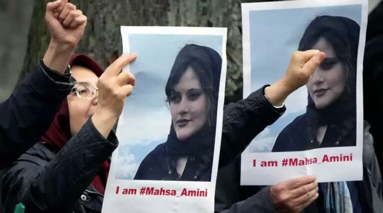 Ιράν: Συνελήφθη η δημοσιογράφος που γνωστοποίησε τον θάνατο της Μαχσά Αμινί