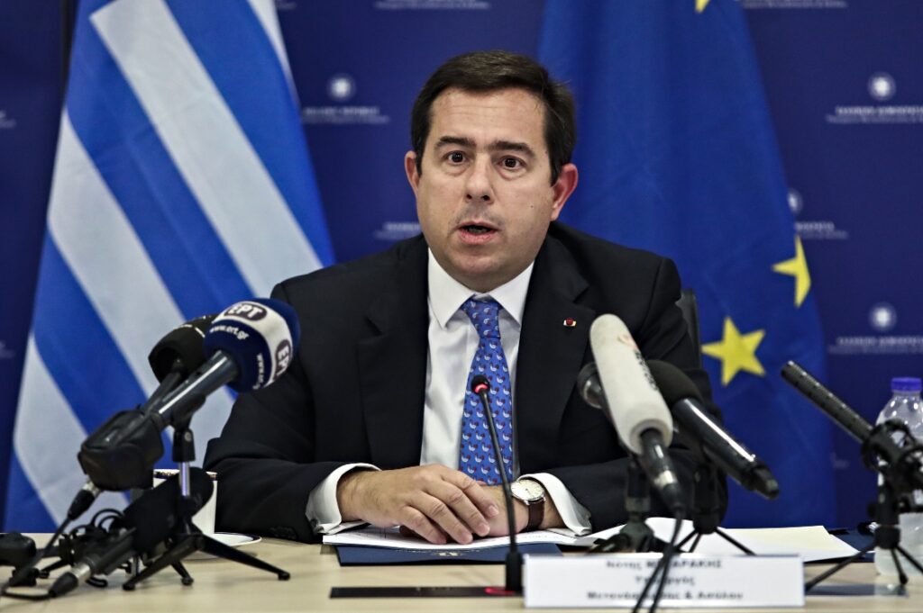 Νότης Μηταράκης.