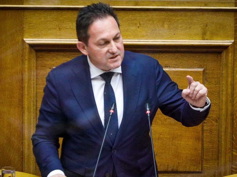 Πέτσας: Θα εξασφαλίσουμε τη θέρμανση των παιδιών μας στα σχολεία