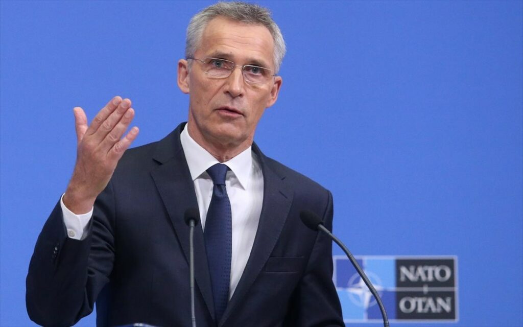 Να σταλούν περισσότερα όπλα στην Ουκρανία ζητά ο Στόλτενμπεργκ