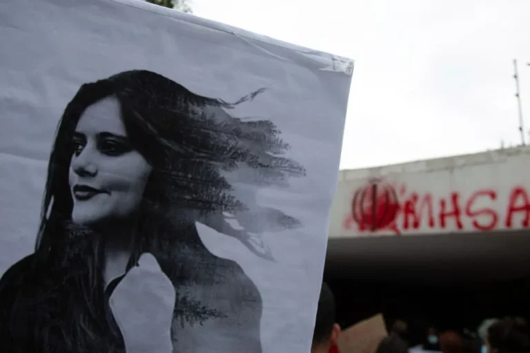 Ιράν: Κινητοποιήσεις σήμερα σε όλον τον κόσμο ενάντια στη βία κατά των γυναικών