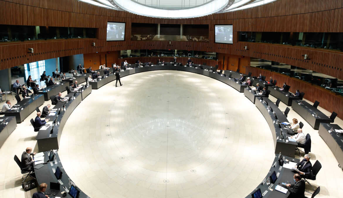 Eurogroup: Κατά της εφαρμογής οριζόντιων μέτρων τάχθηκαν οι υπουργοί Οικονομικών της ευρωζώνης