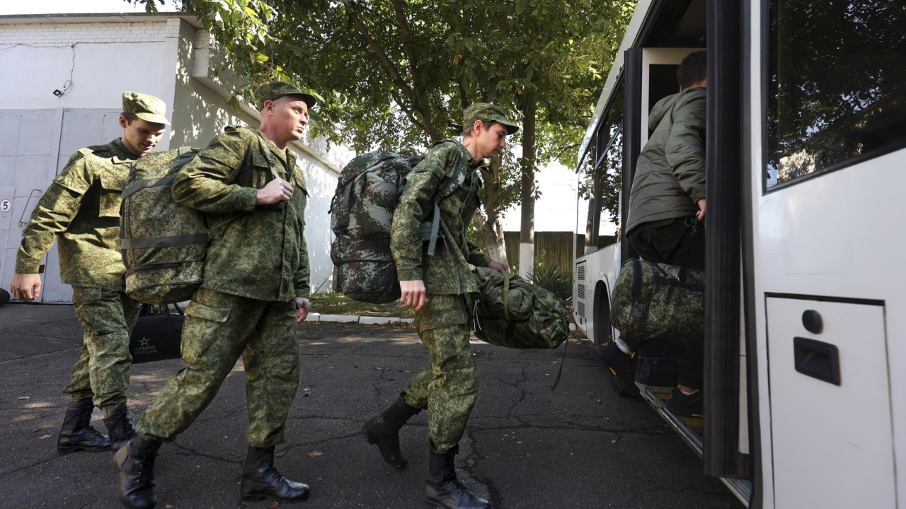 Ρωσία: Από την αρχή της επιστράτευσης έφυγαν περίπου 700.000 άτομα