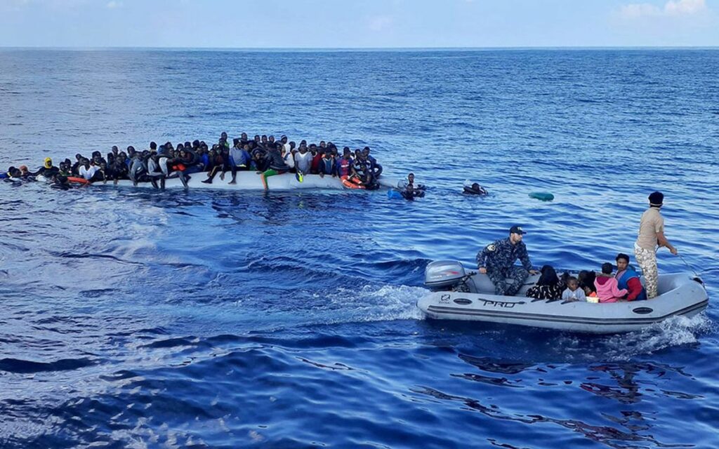 Η τουρκική ακτοφυλακή σπρώχνει βίαια μετανάστες στην Ελλάδα