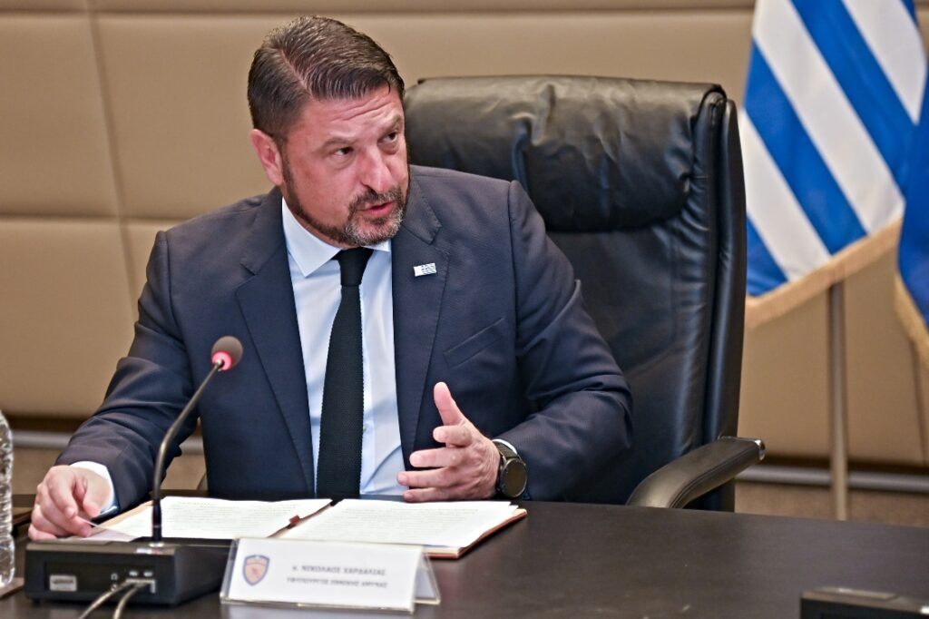 Νίκος Χαρδαλιάς.