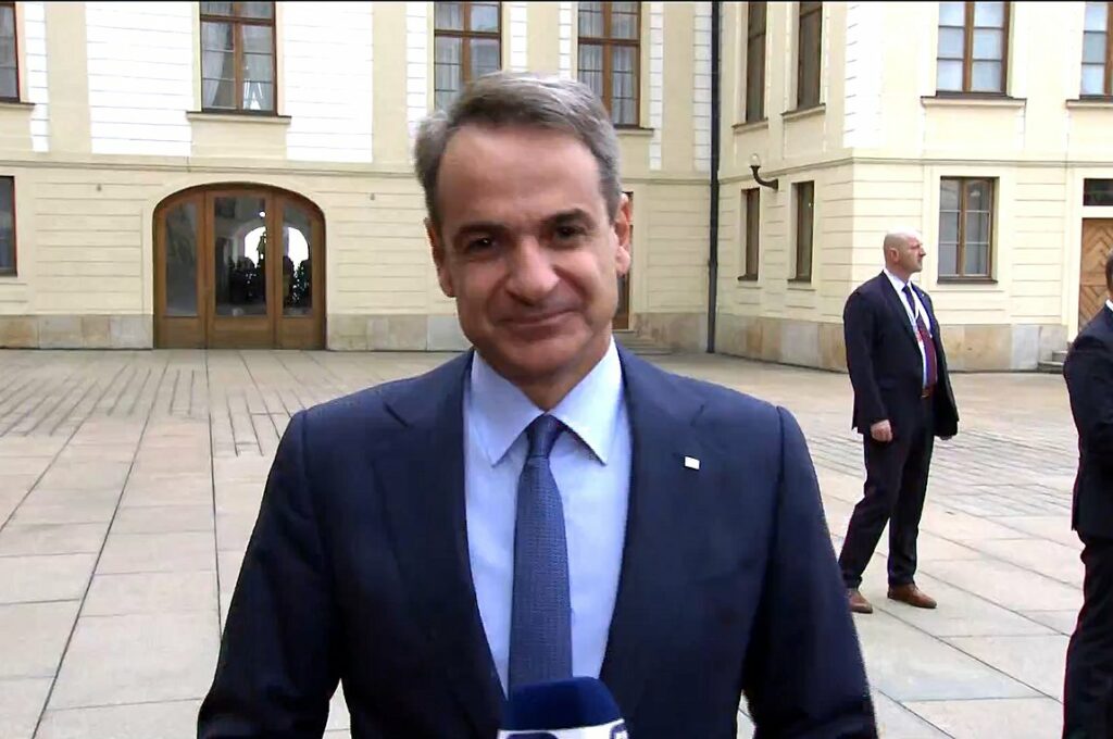 Μητσοτάκης από Πράγα
