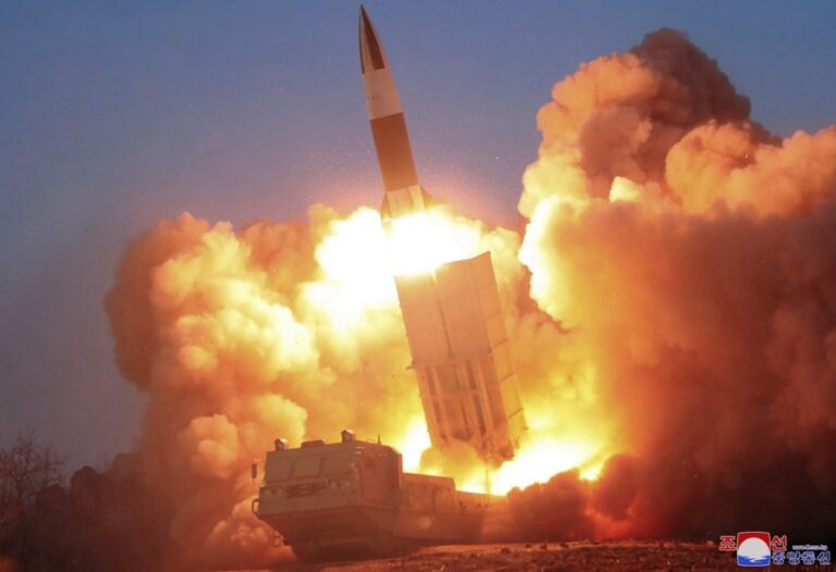 Βόρεια Κορέα: Νέα εκτόξευση βαλλιστικoύ πυραύλου