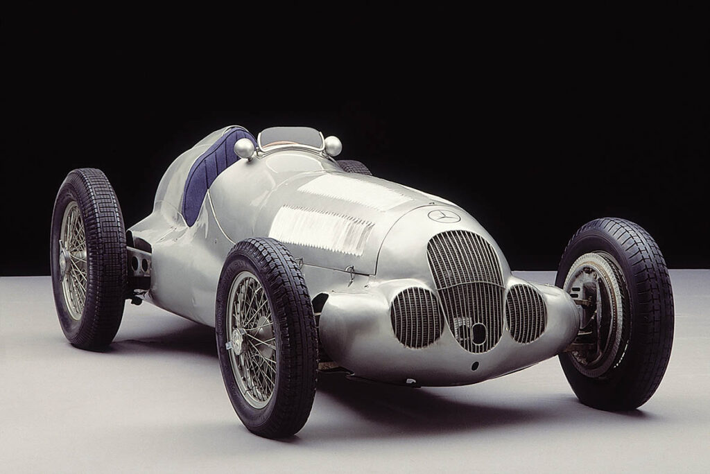 Andy Warhol, Cars: Η συλλογή τέχνης της Mercedes-Benz παρουσιάζει τα αριστουργήματα του Warhol στο Λος Άντζελες