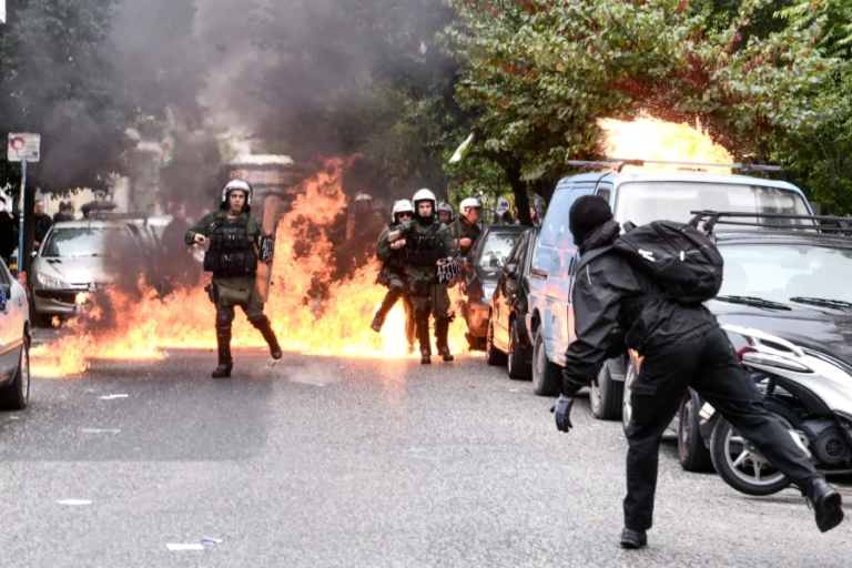 Σεπόλια: Επεισόδια σε πορεία διαμαρτυρίας για την υπόθεση βιασμού της 17χρονης