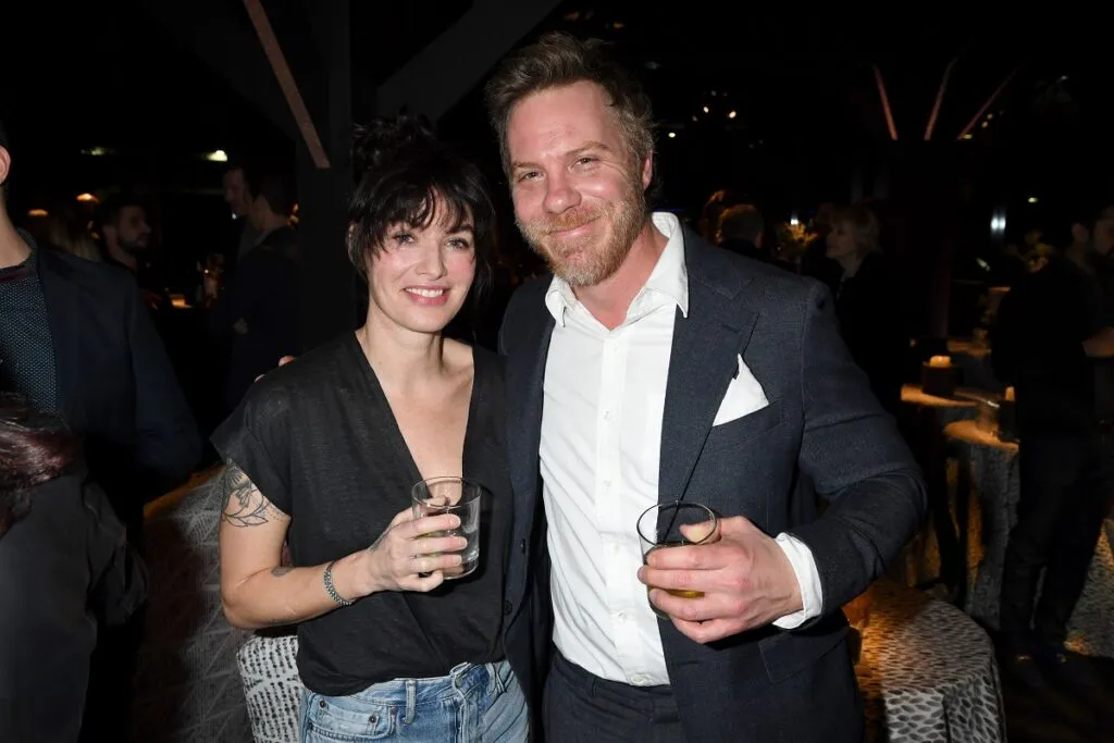Game of Thrones: H «Cersei Lannister» παντρεύτηκε με ηθοποιό του «Ozark» στην Ιταλία