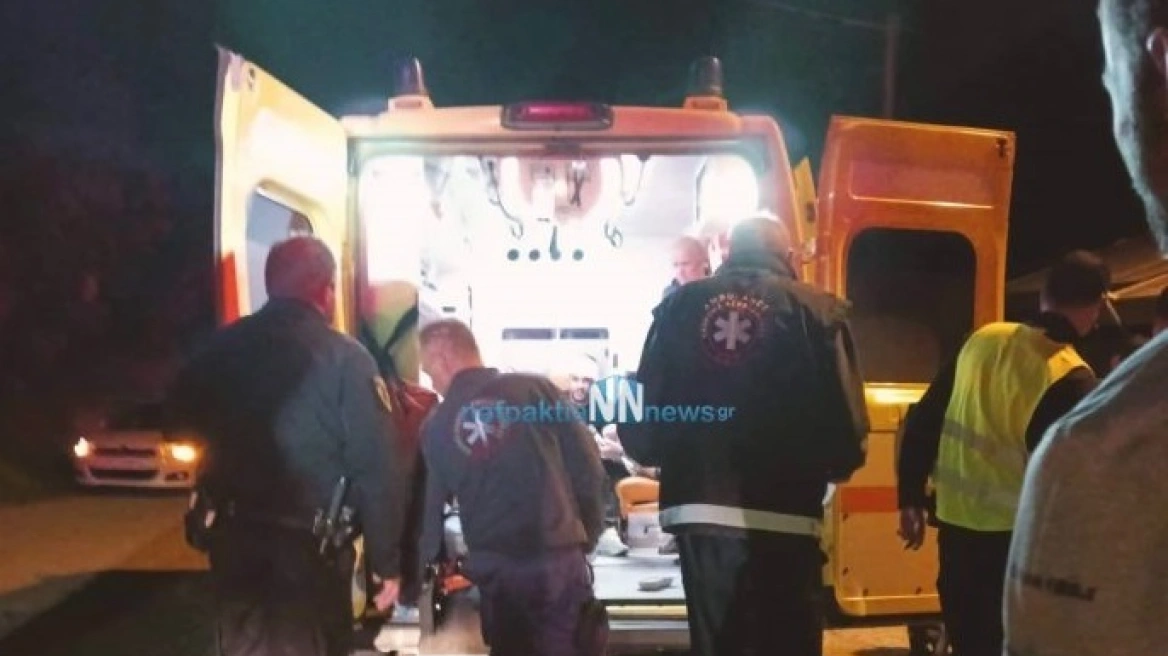 Ναυπακτία: Αυτοκίνητο έπεσε σε χαντάκι από ύψος έξι μέτρων - Τρεις τραυματίες