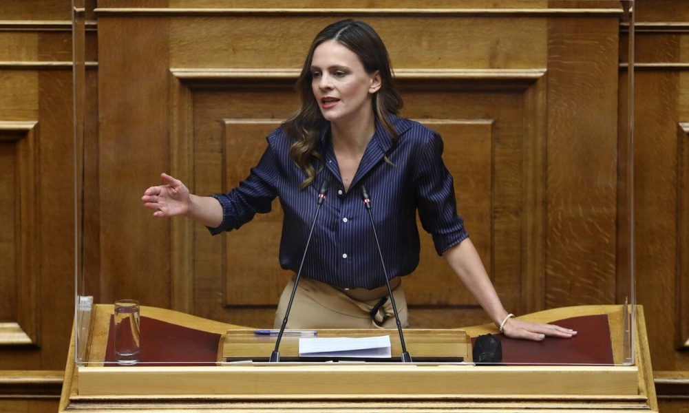 Αχτσιόγλου: Ούτε ένα ευρώ υπερκερδών δεν έχει φορολογηθεί