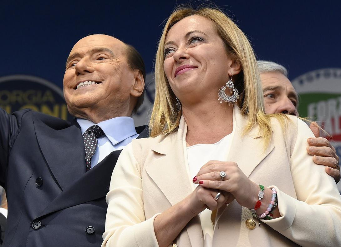 Ιταλία: "Θα είμαι σύμβουλος της Μελόνι μου το ζήτησε η ίδια" δήλωσε ο Μπερλουσκόνι
