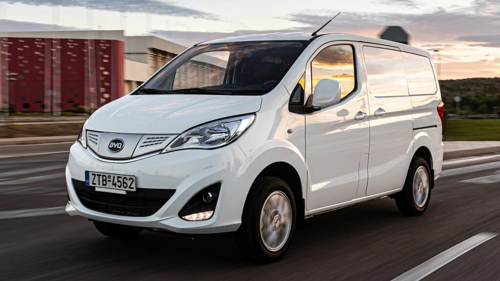 BYD: Εισέρχεται στην ελληνική αγορά και περιμένει τους επαγγελματίες για μια πρώτη γνωριμία