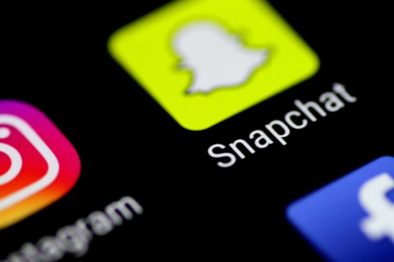 Πώς το Snapchat «έριξε» τις μετοχές των Facebook, Google & Pinterest