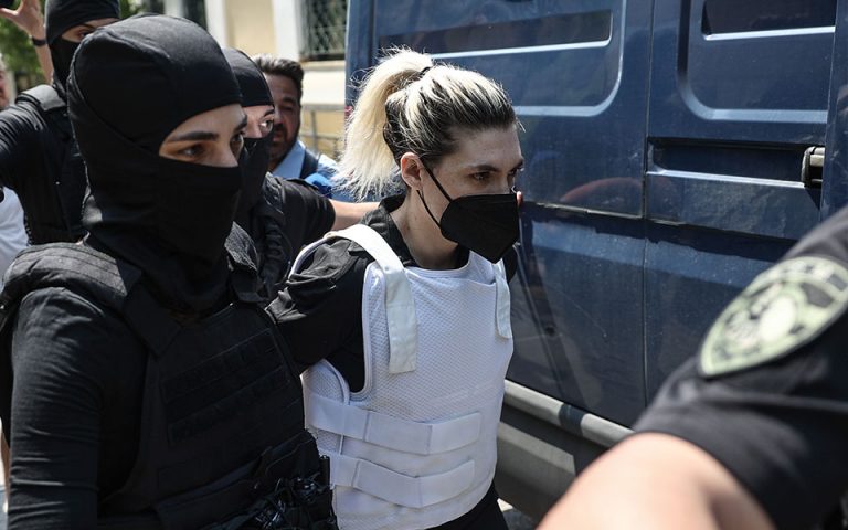 Ρούλα Πισπιρίγκου: Την «σάπισαν στο ξύλο» για να ομολογήσει