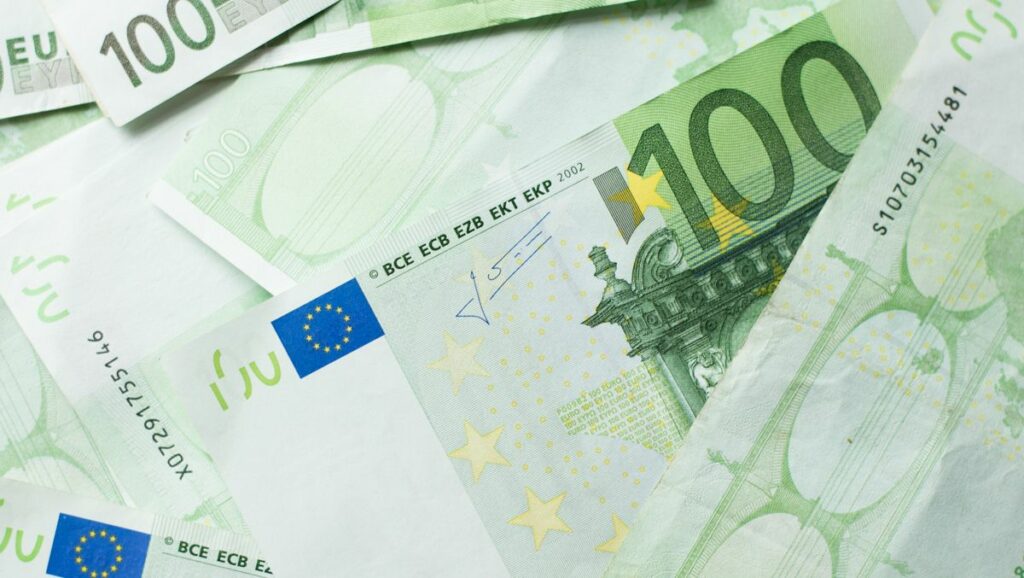 Ανοδικά κινήθηκε η αγορά των ομολόγων ενόψει των αποφάσεων της ΕΚΤ