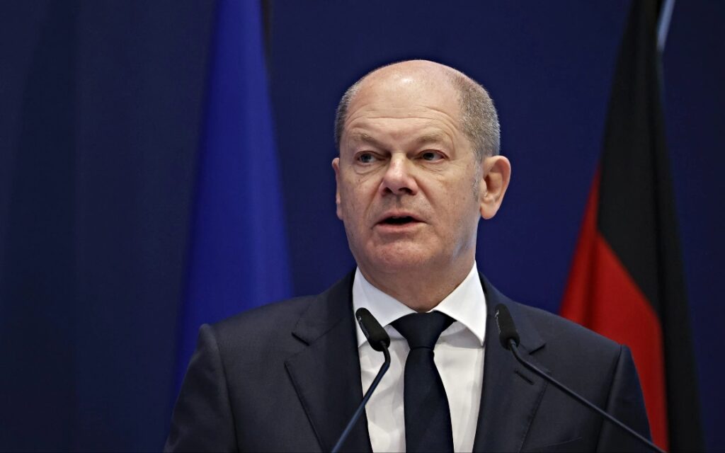 Παρέμβαση Σολτς: Απαγορεύει στην Ουκρανία τη χρήση γερμανικών όπλων για επιθέσεις σε ρωσικό έδαφος