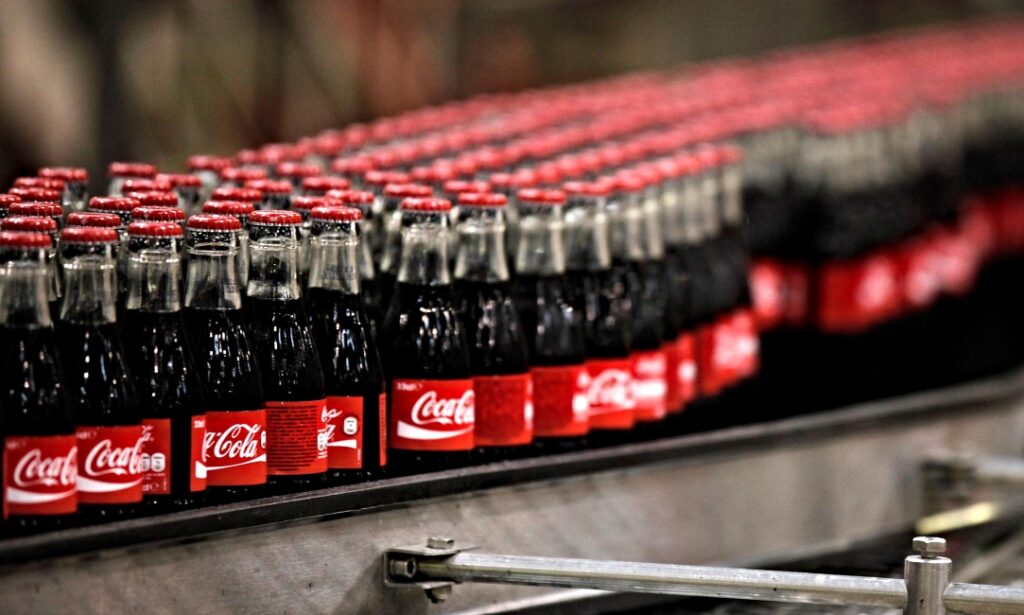 Coca-Cola HBC: Aύξηση κερδών στα στα 649,8 εκατ. ευρώ το α’ εξάμηνο 2025