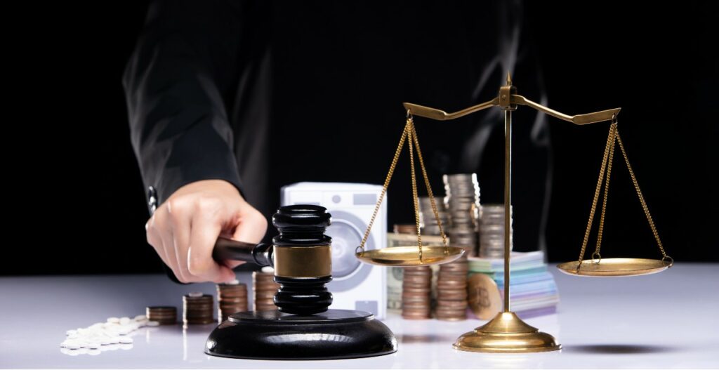 2 συστημικές και 1 μη συστημική τράπεζα, στο στόχαστρο της Αρχής για το ξέπλυμα, όσον αφορά το κύκλωμα Λονδίνου - Εμιράτων- Διευθυντών καταστημάτων και τη φάμπρικα με τις ΙΚΕ - υποκαταστήματα, τα εμβάσματα και τις αγορές ακινήτων στη Μύκονο!