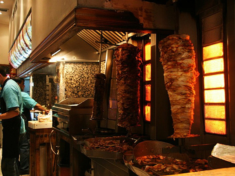 ΑΑΔΕ: Απίστευτη φοροδιαφυγή σε σουβλατζίδικο - Δεν είχε εκδώσει αποδείξεις 1,1 εκατ. ευρώ