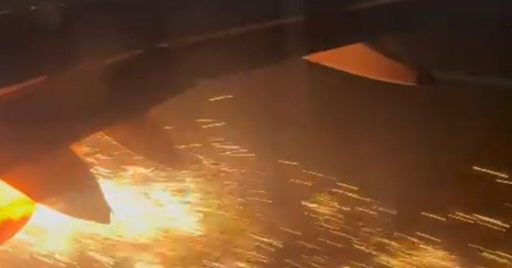 Terrifying moment plane