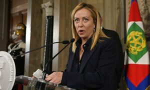 Μελόνι: «Προτεραιότητα να τεθεί όριο στην αύξηση των τιμών της ενέργειας και στην κερδοσκοπία»