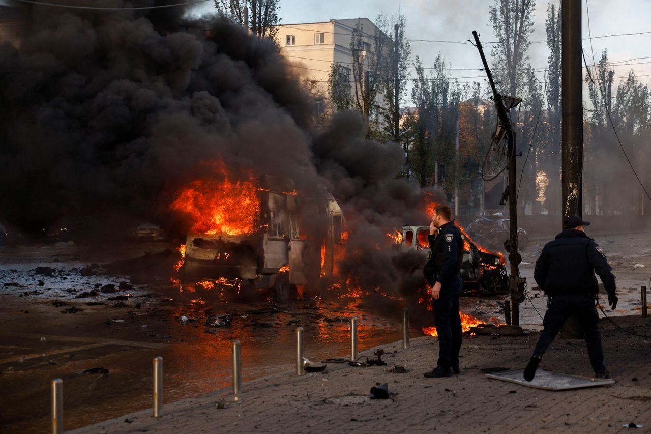 Πόλεμος στην Ουκρανία: Μπαράζ εκρήξεων στο Κίεβο-Οι Ρώσοι χτύπησαν με πυραύλους ενεργειακές υποδομές