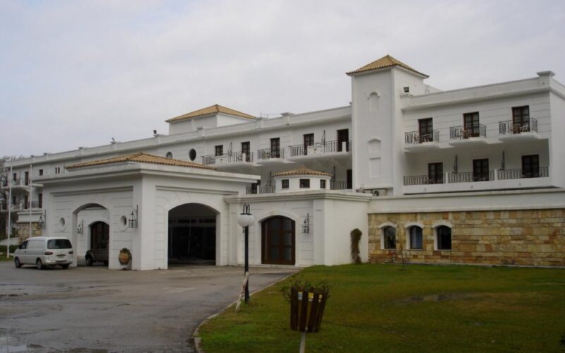 Λουτρόπολη Καμένων Βούρλων