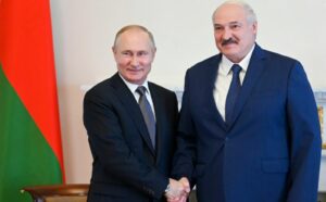 Πόλεμος στην Ουκρανία: Η Λευκορωσία στέλνει δυνάμεις στο πλάι της Ρωσίας - Συμφωνία Πούτιν με Λουκασένσκο