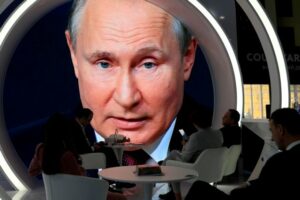 Βολές εναντίον Πούτιν για τα λάθη του στην Ουκρανία